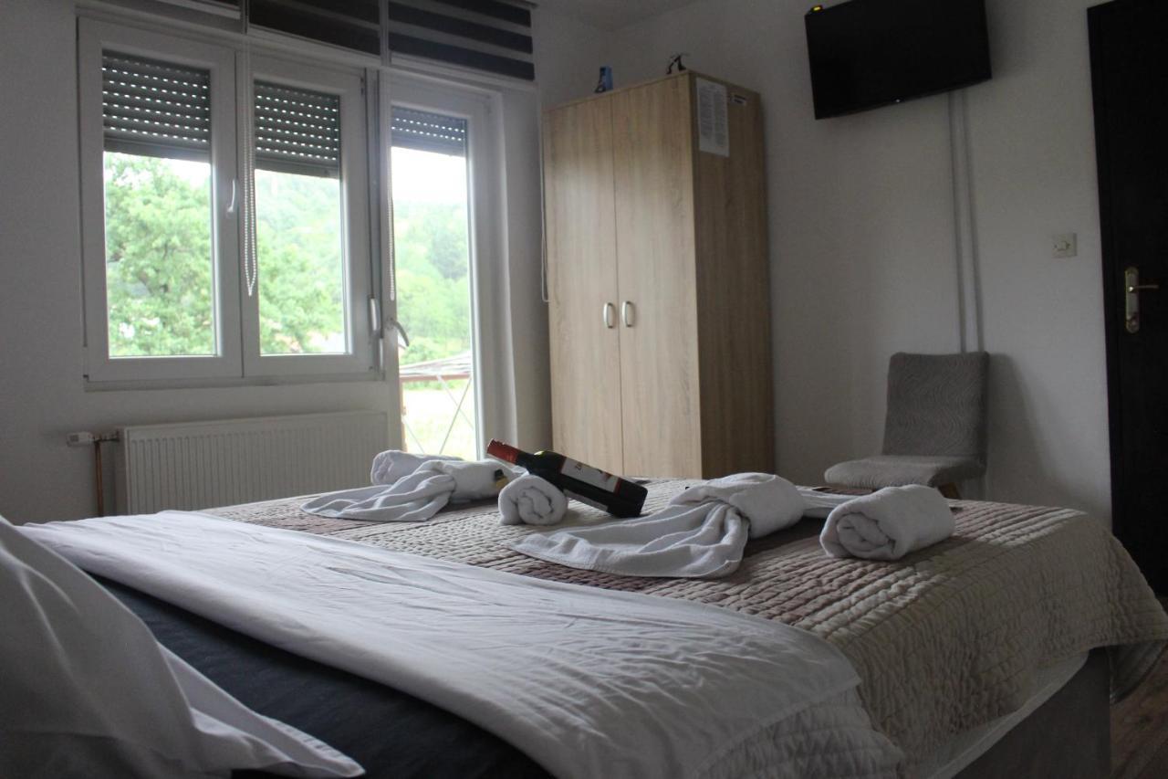 Apartmani Ramonda Teslić Eksteriør bilde